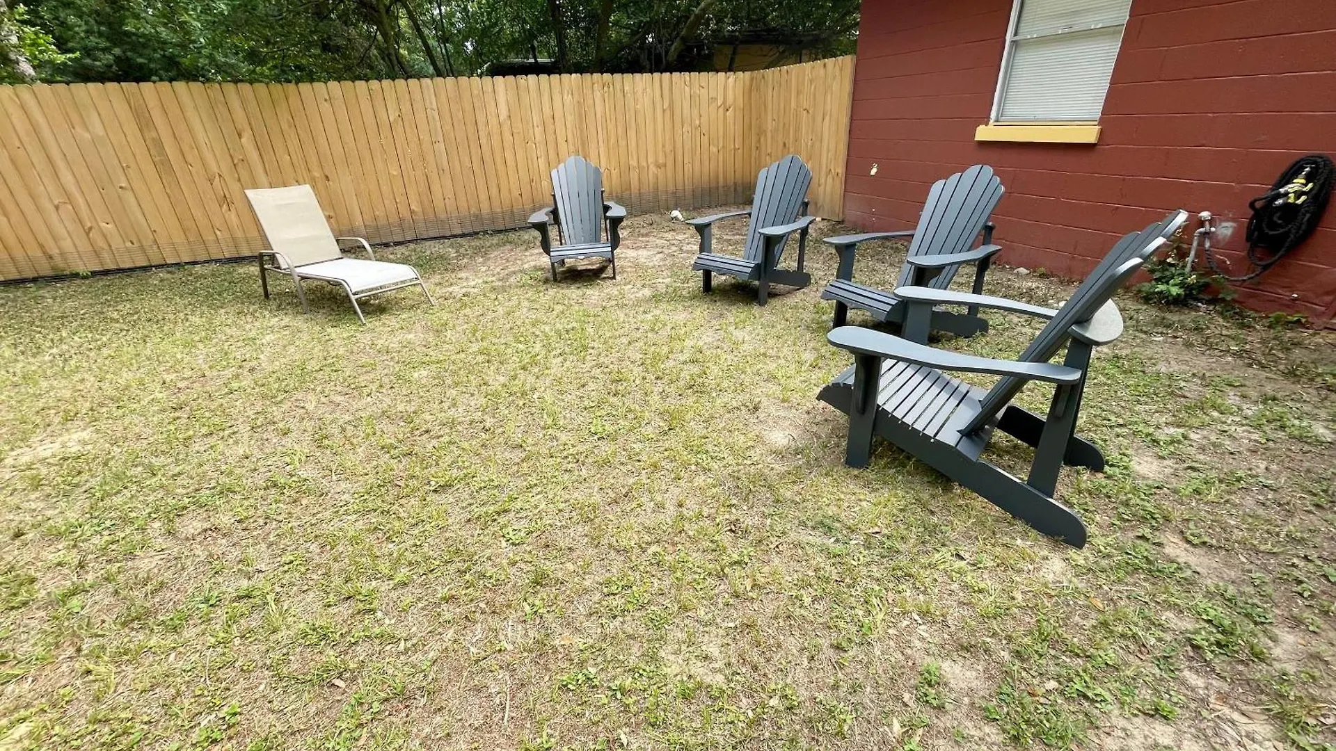 Holiday home Pet Friendly, 5 Minutes To Town, 20 Miles To The Beach Pensacola
